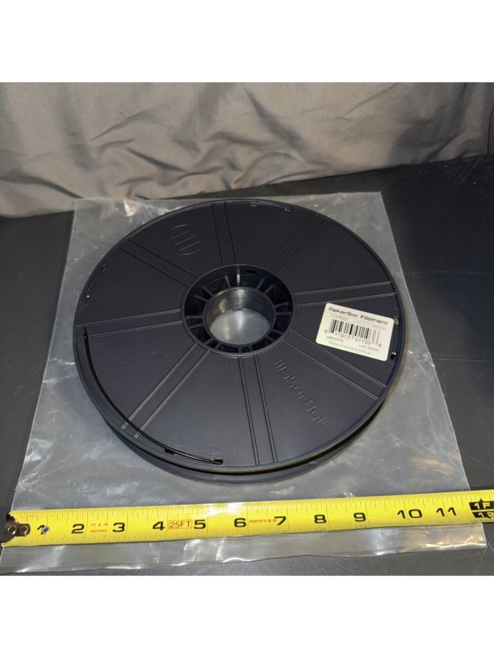 MakerBot PLA Filament MP05775 - True Black Open Box